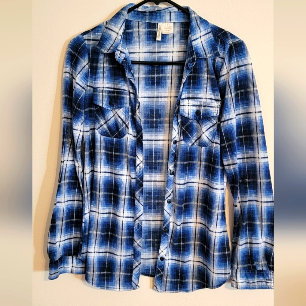 Juniors blue plaid button down shirt size S